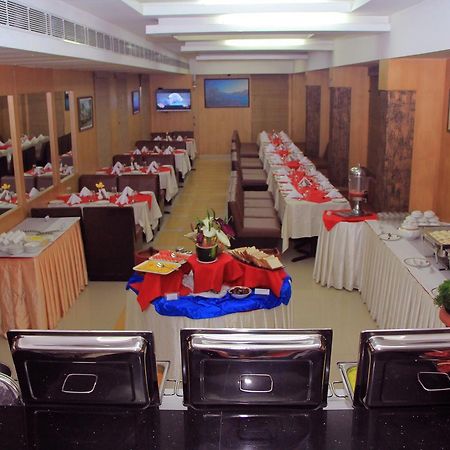 โรงแรมปัตตอม รอยัล Thiruvananthapuram ภายนอก รูปภาพ